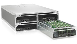 В сервере высотой 4U установлено 288 процессоров Calxeda с общей инфраструктурой питания, охлаждения и управления